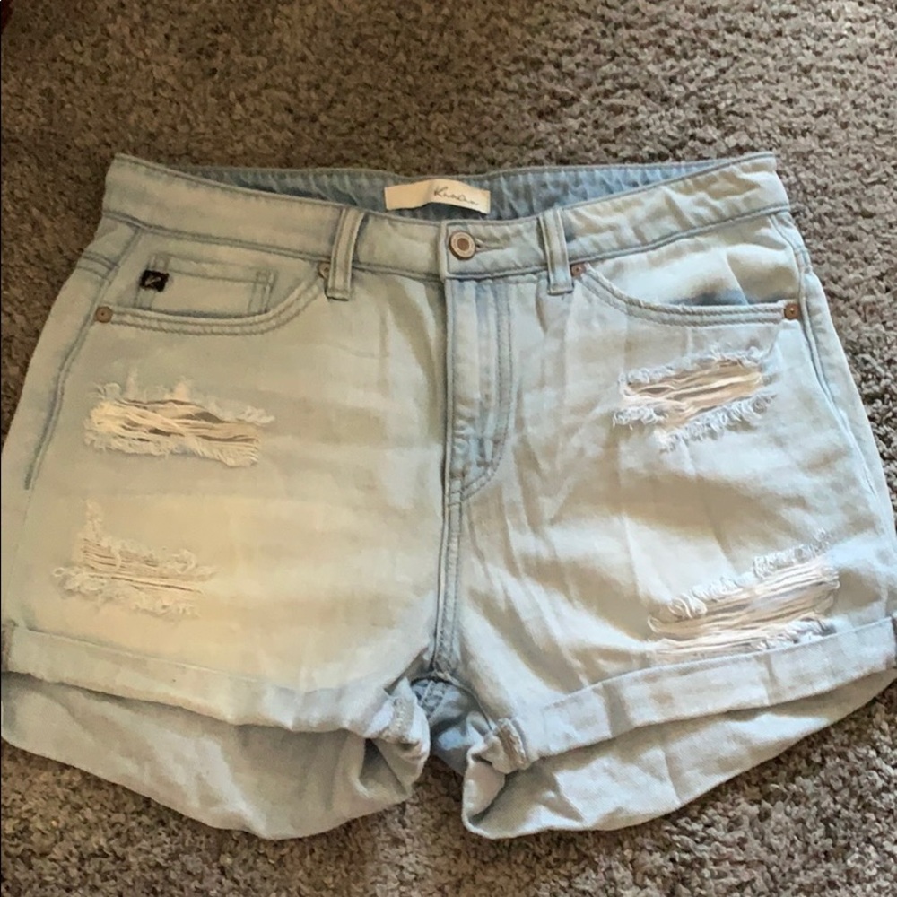 Light wash distressed KanCan shorts